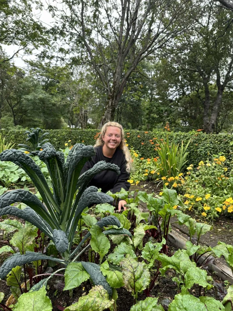 Gartner i arbeid i Botanisk hage på Island