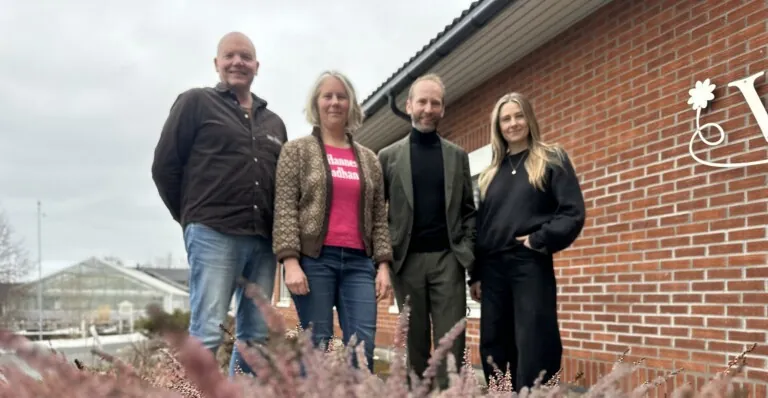 Faglærer i gartnerfaget Per Spangen sammen med noen av foredragsholderne: Hanne Guåker, Erik Andrè Hvidsten og Louise Kjær.